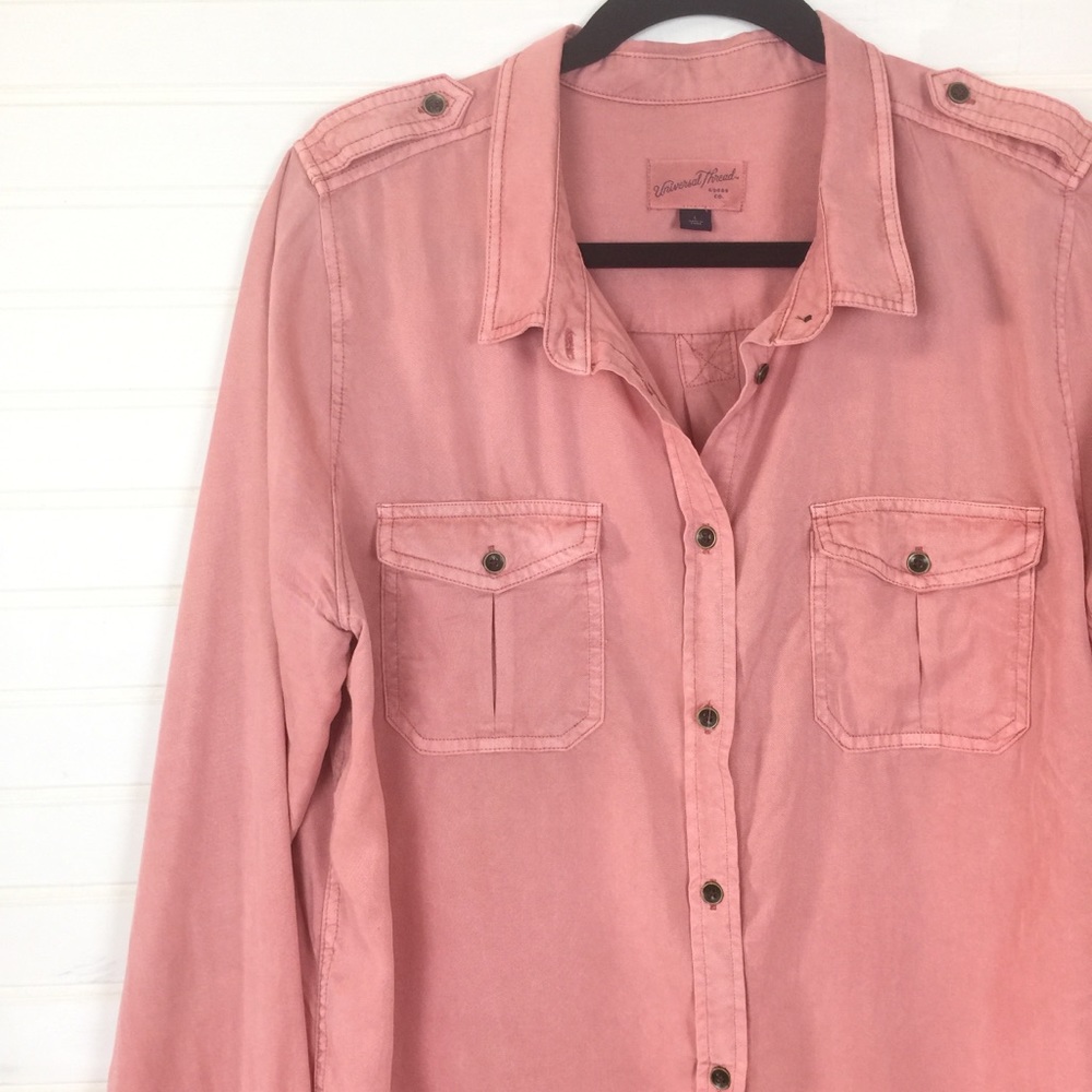 Universal Thread Pink Long Sleeve Button Down sz L